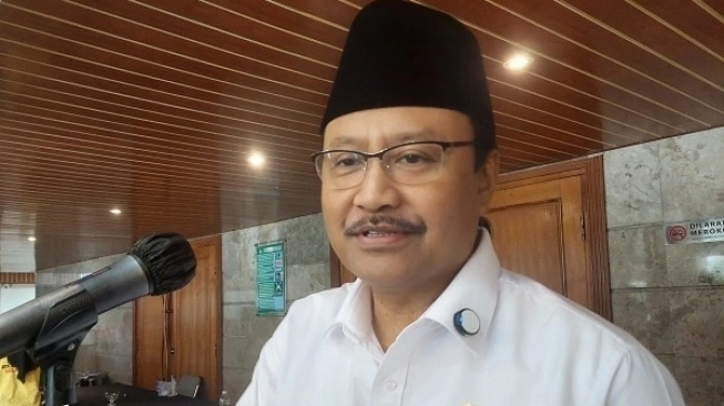 27086-menteri-sosial-saifullah-yusuf