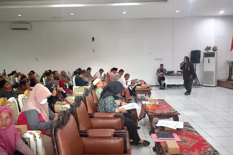 Dugaan Jual Aset Desa, Warga Nolokerto Kendal Geruduk Bupati dan Kajari Minta Kades Dicopot