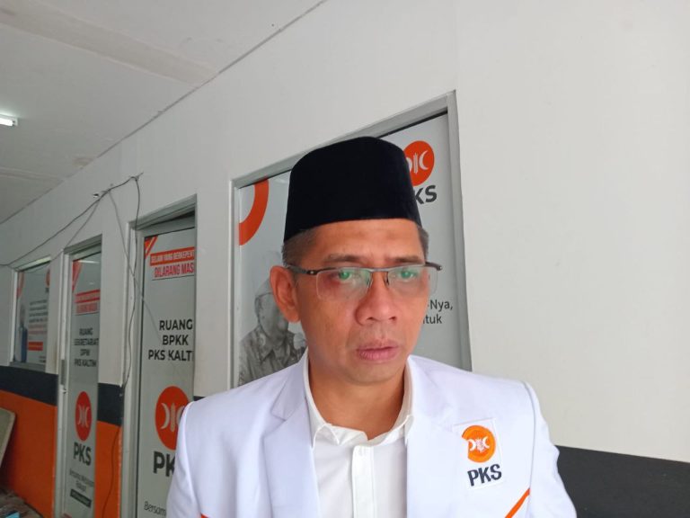 Firnadi-ASN-Harus-Menjadi-Teladan-bagi-Masyarakat