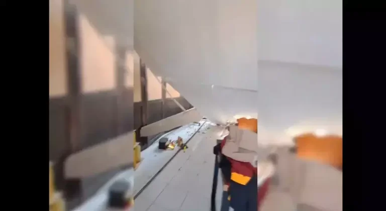 Gedung Sekolah Ambruk