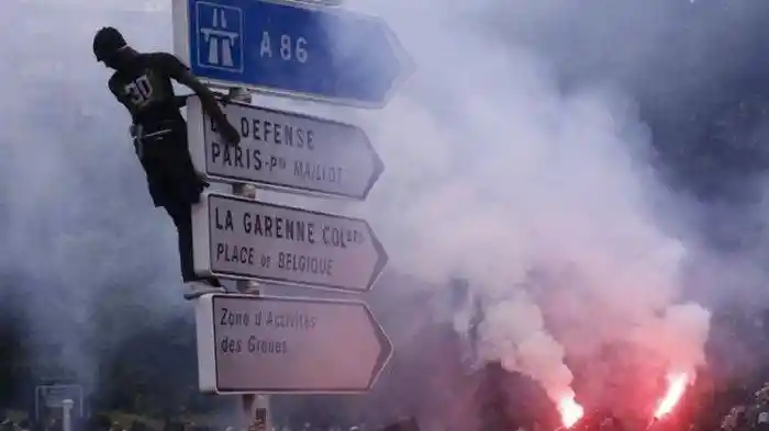 Gerakan “Blokir Semuanya” Guncang Prancis, Puluhan Ditangkap