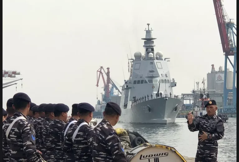 KRI Brawijaya-320