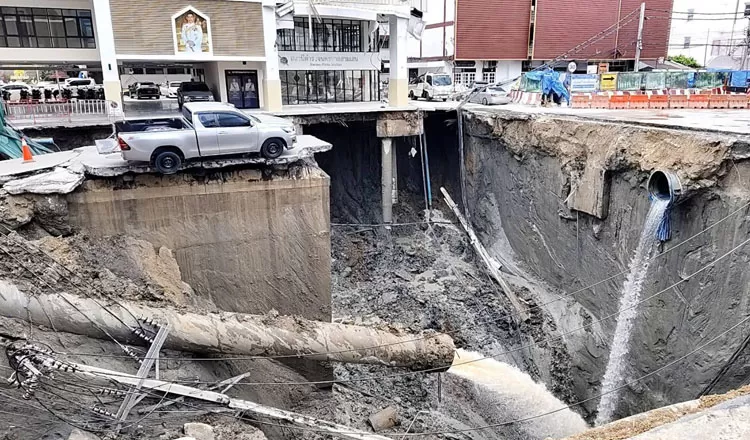 Shink-hole-bangkok-thailand