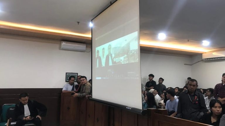 Sidang perdana christiano