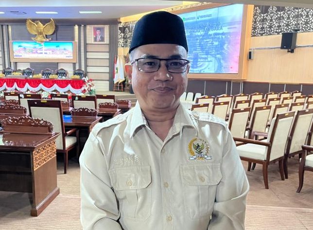 anggota-komisi-iv-dprd-kukar-sopan-sopian-jenkaltimtodayco-685a5ae30bd05