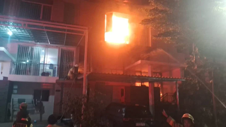 kebakaran-di-kalideres-jakarta-barat-2-orang-dilaporkan-tewas