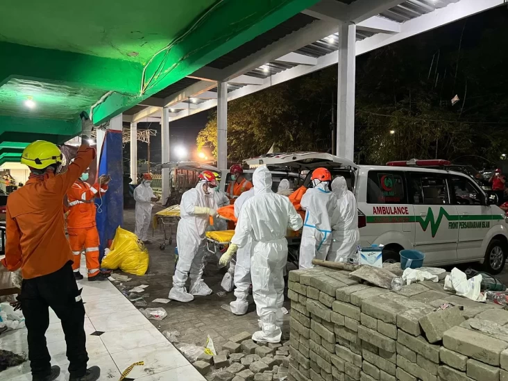 update-ambruknya-musala-ponpes-al-khoziny-50-korban-teridentifikasi